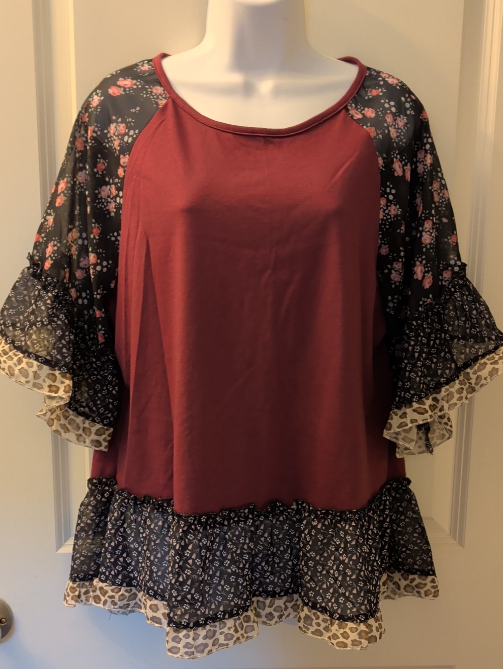 Women's Mauve Floral Ruffle Sleeve Tunic Top